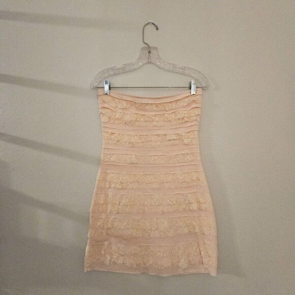 Express Strapless Ruffle Tiered Dress Sz S - Picture 5 of 6